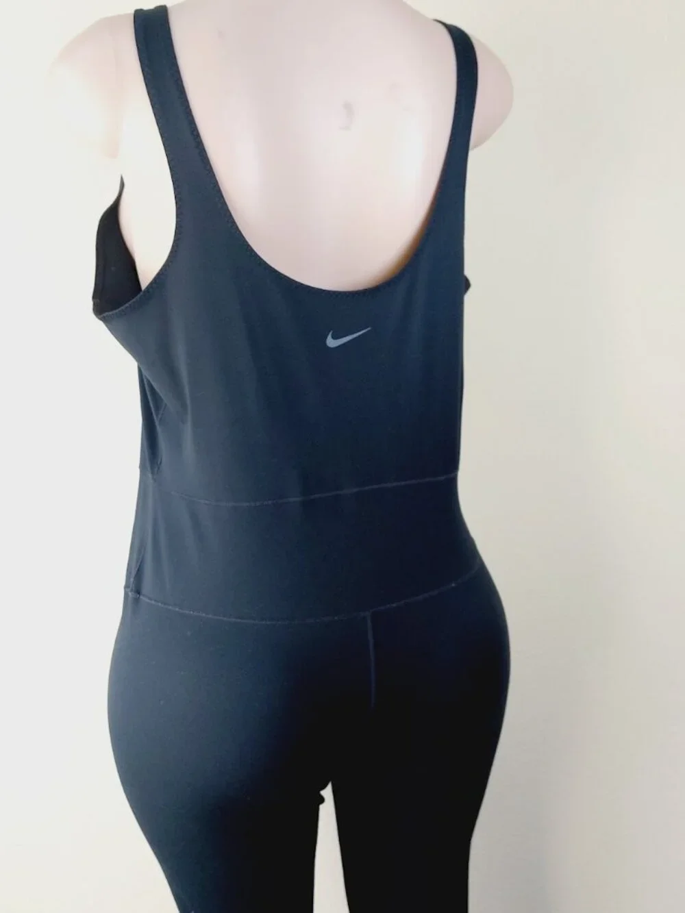 Nike One Women's Black Dri-FIT Scoop Neck One-Piece Capsule Bodysuit Size XL